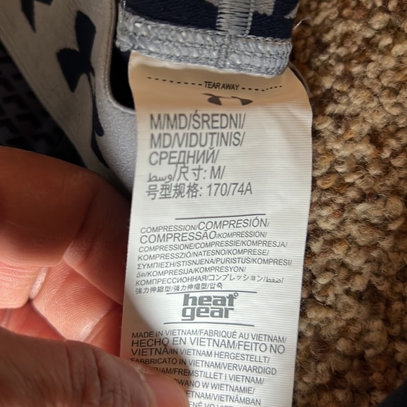 Bundle of under armour pants . Size medium - Picture 2 of 4